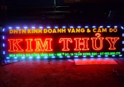 Cấu tạo biển quảng cáo đèn led gồm những gì? Lưu ý khi thi công