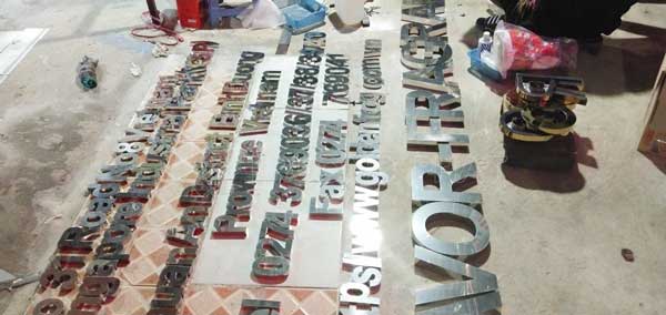 CHỮ NỔI INOX BẠC XƯỚC  BÌNH DƯƠNG GIÁ RẺ