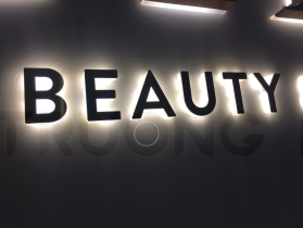 Biển Hiệu Inox Đèn Led Hắt Chân