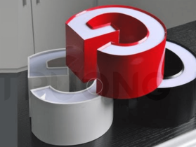 Chữ nổi Mica chân nhôm