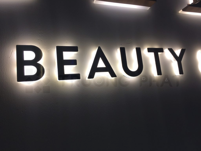 Biển Hiệu Inox Đèn Led Hắt Chân