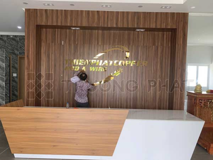 Biển Hiệu Chữ Nổi Inox Vàng