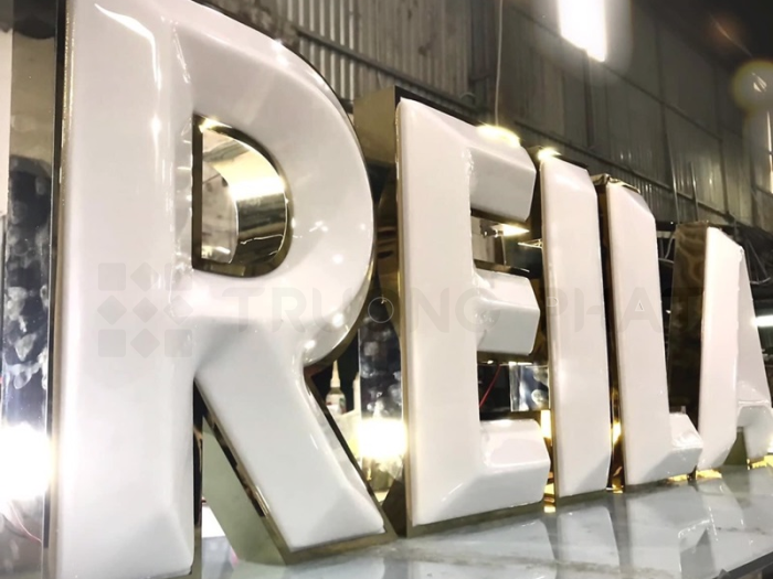 Thiết kế chữ mica hút nổi đẹp, ấn tượng tại Bình Dương